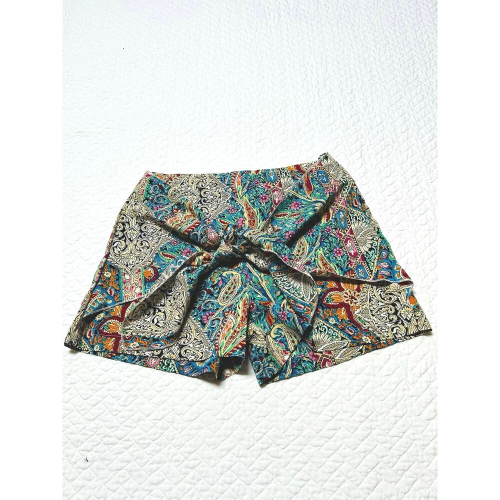 Paisley pattern Tie Wrap Shorts/ Bohemian Inspired -
Size- Medium